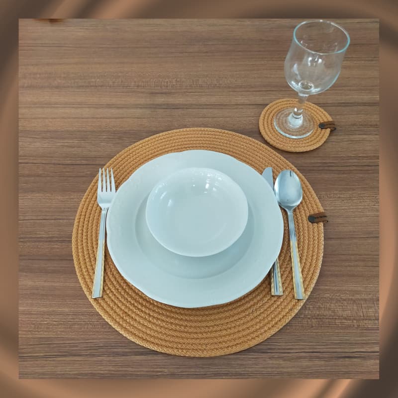 طقم مفارش طعام من 6 قطع بلون الخردل